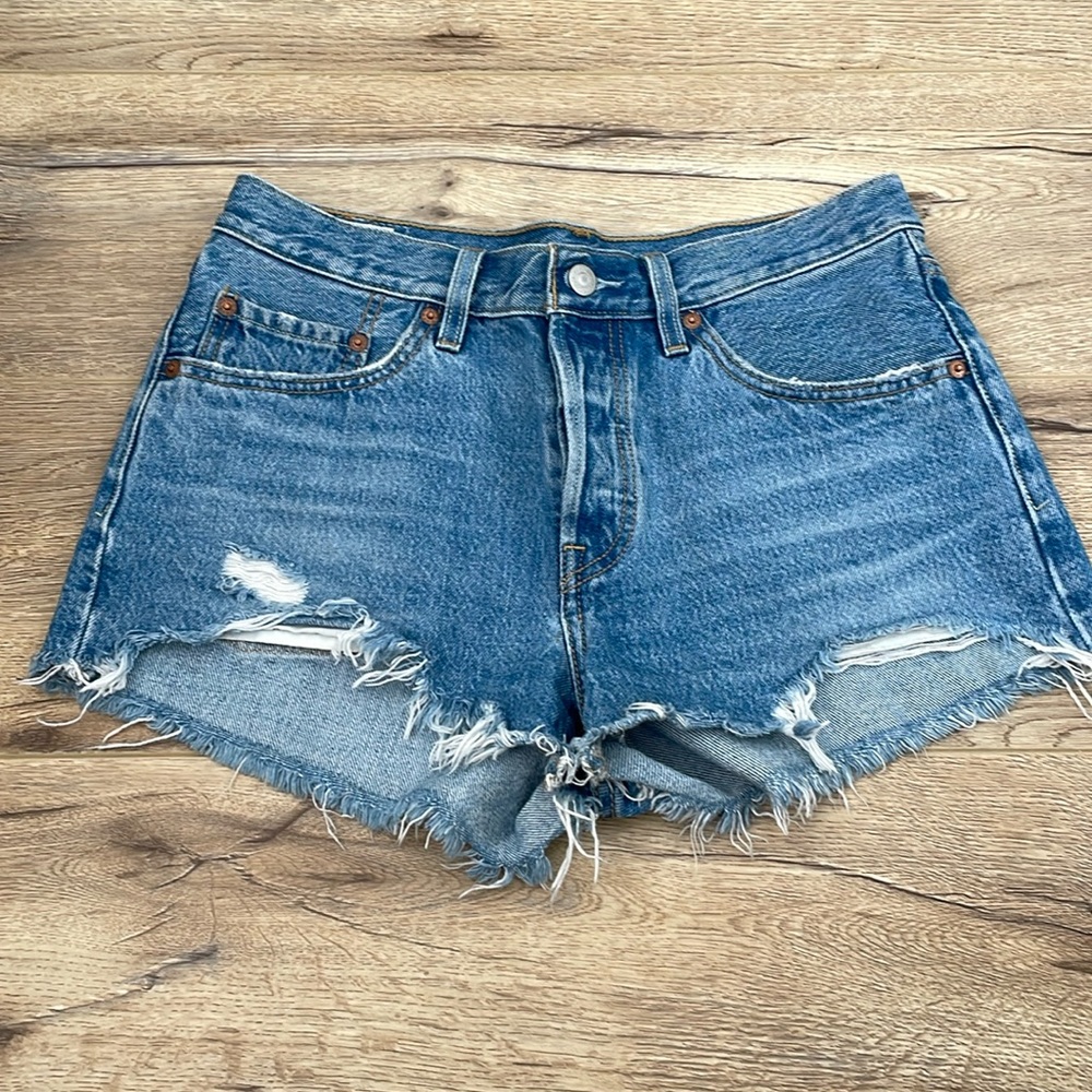 Levi’s 501 denim shorts